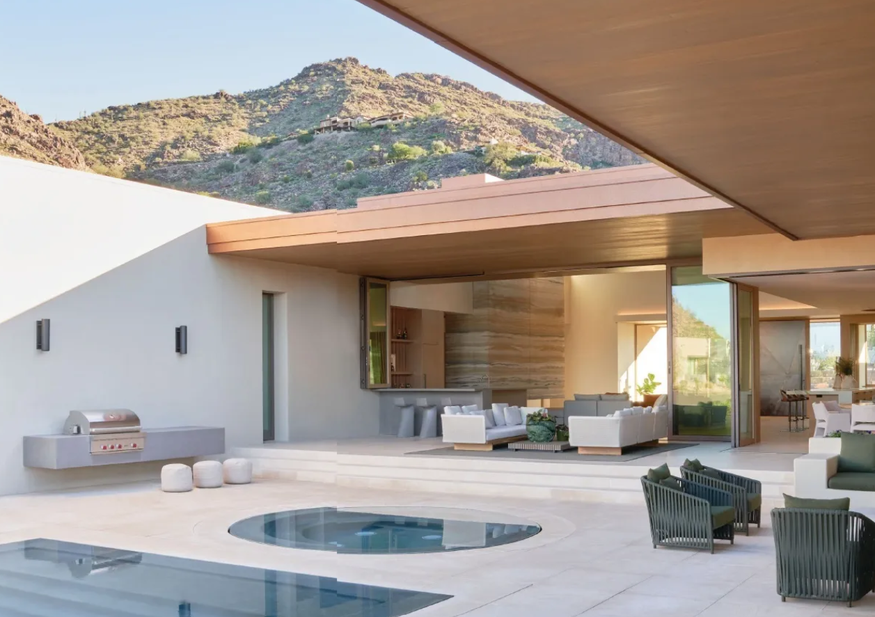 Roadrunner Modern Exterior